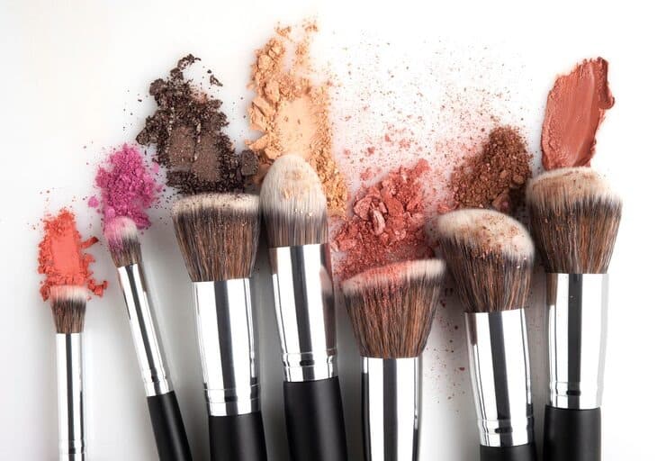 Soirée privée : « leçon maquillage 💄 et essayage de la nouvelle collection » 