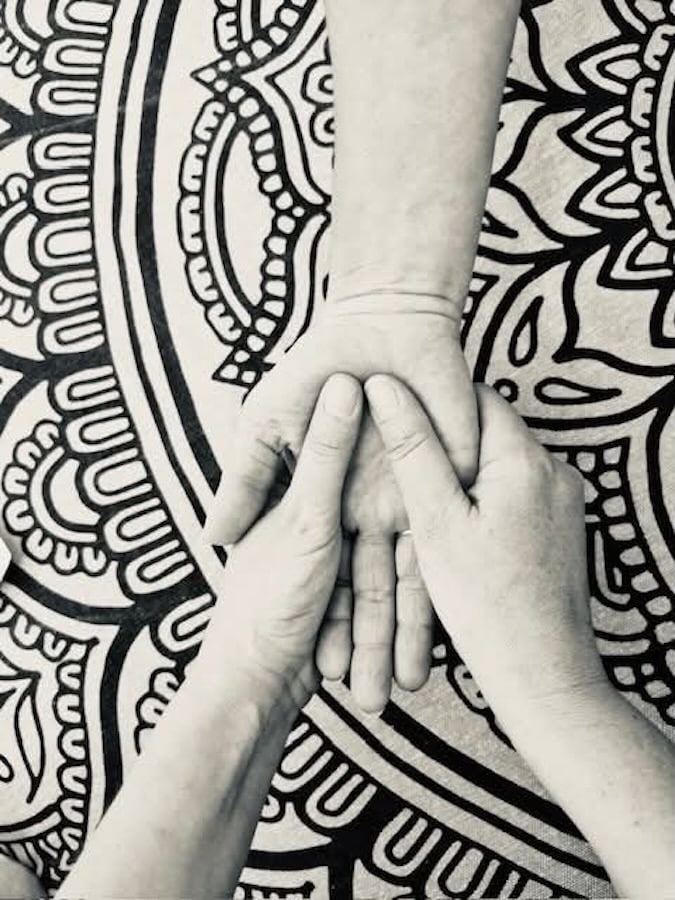 Technique manuelle du shiatsu sur les mains