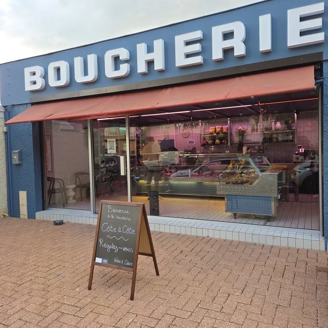 Boucherie Côté à Côte 2 Boucherie Côté à Côte — étal et créations, rue Mac Carthy