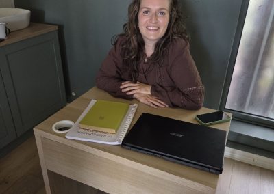 Amélie Claudel • Naturopathe & Réflexologue